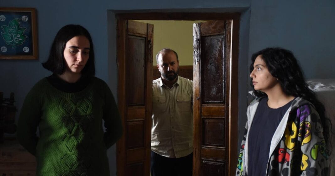 'Seed of the Sacred Fig' review: One Iranian family combusts