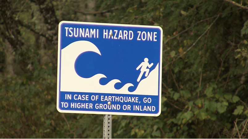 B.C. officials monitoring tsunami threat after California earthquake