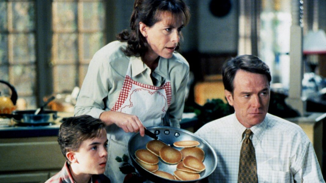 Bryan Cranston, Frankie Muniz Reunite for 'Malcolm in the Middle' Revival