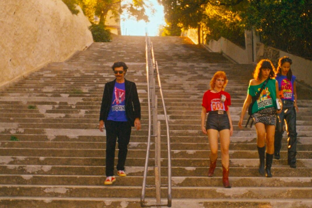Dans le premier long-métrage « Fotogenico », un père marche sur les traces d’une enfant perdue à Marseille
