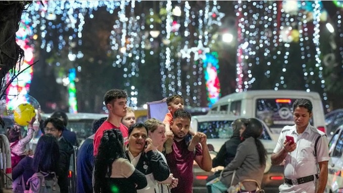 Hyderabad cops issue New Year's Eve guidelines, says no loud music after 10 pm - Telangana News