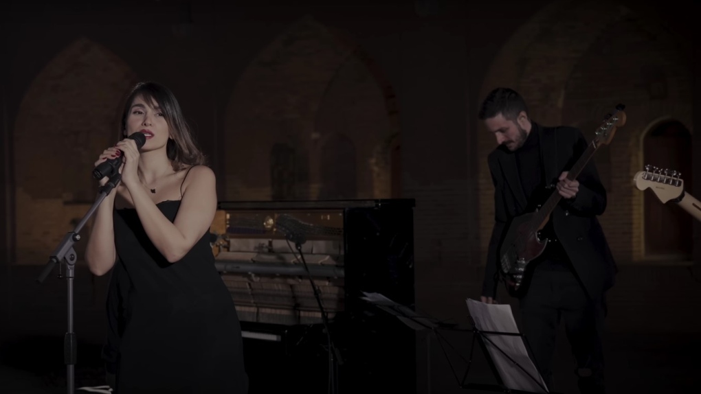 Screenshot from Parastoo Ahmadi's a virtual concert on YouTube, on Dec. 11, 2024. (Parastoo Ahmadi/YouTube)