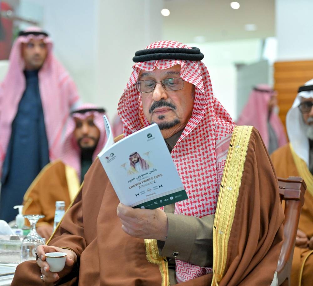 أمير الرياض يتوج الفائزين بكأسَي ولي العهد للخيل المنتَجة محلياً وللإنتاج والمستورد - أخبار السعودية