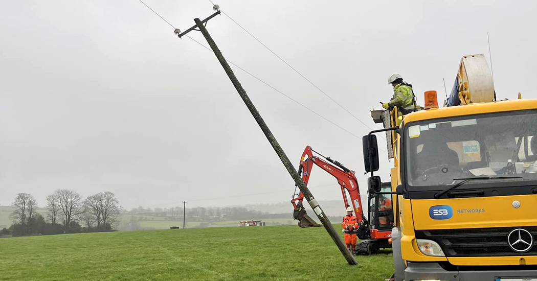Power restored to thousands in Donegal, but hundreds face further wait