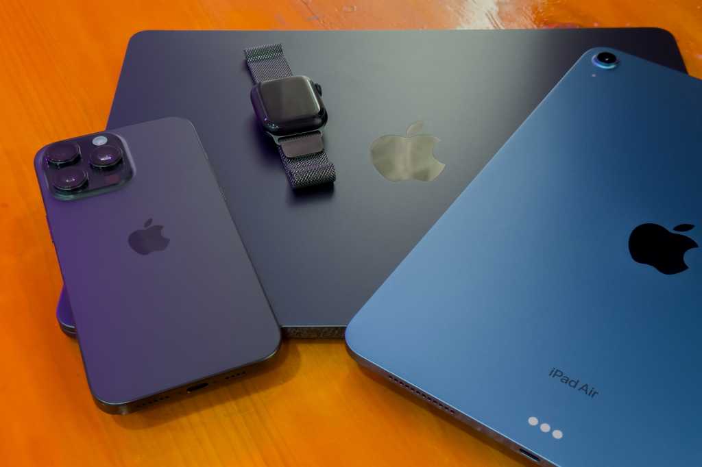 iPhone, Apple Watch, MAcBook, iPad