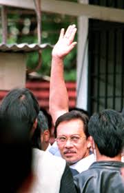 Mahathir using Wan Azizah as a “human shield” won’t fly