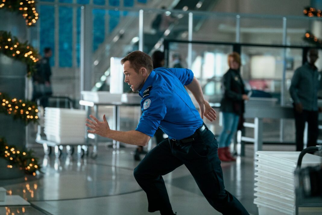 Recension: Carry-On (2024) | Filmparadiset