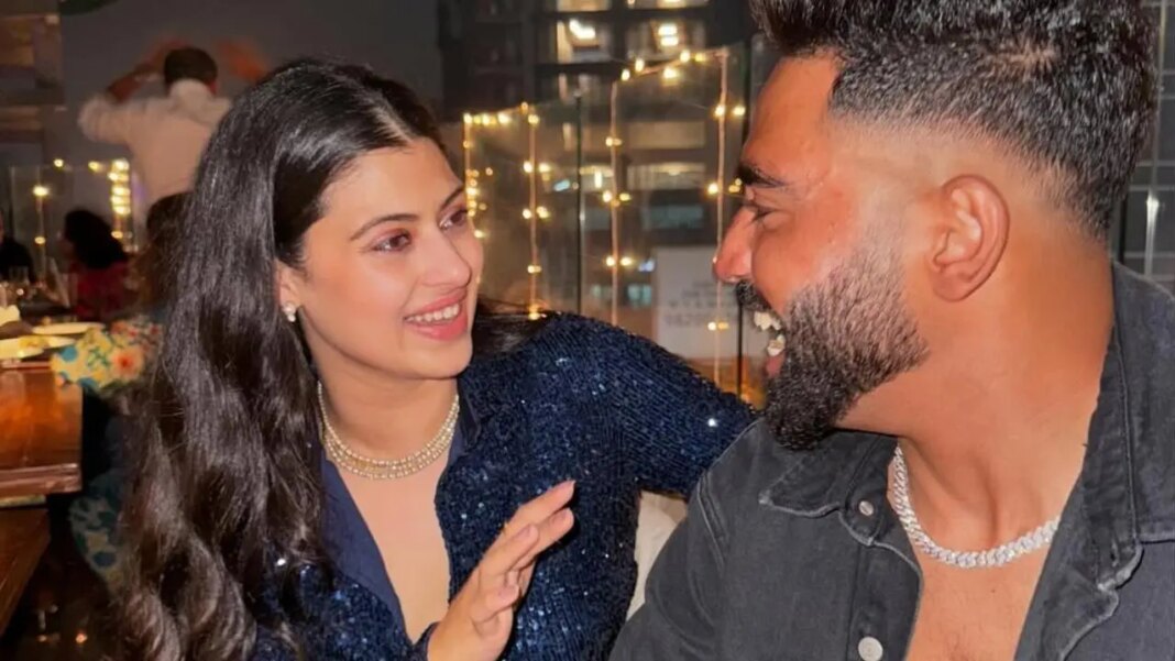 Asha Bhosle`s granddaughter Zanai quashes dating rumours with Mohammed Siraj