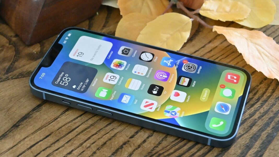 Dwindling iPhone SE stock sparks anticipation for 2025 release