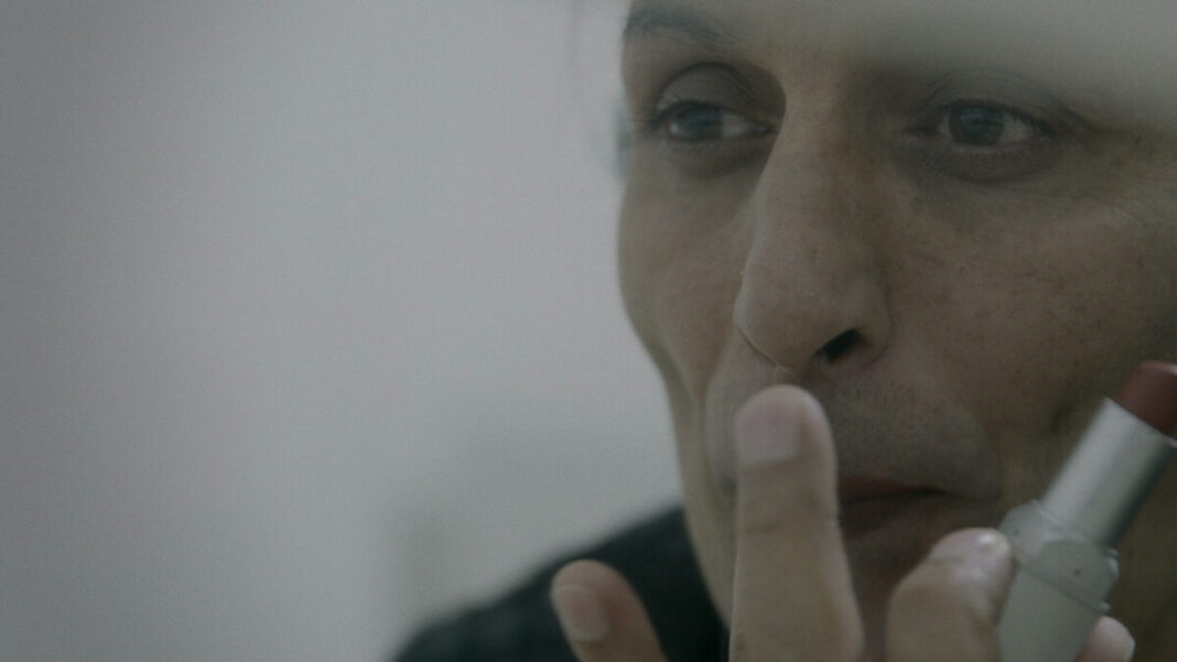 As I Was Looking Above, I Could See Myself Underneath. La recensione