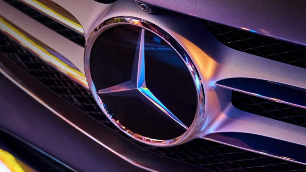 Is The Mercedes-Benz Bounce Mode Real? Yes, And Here's How It Works